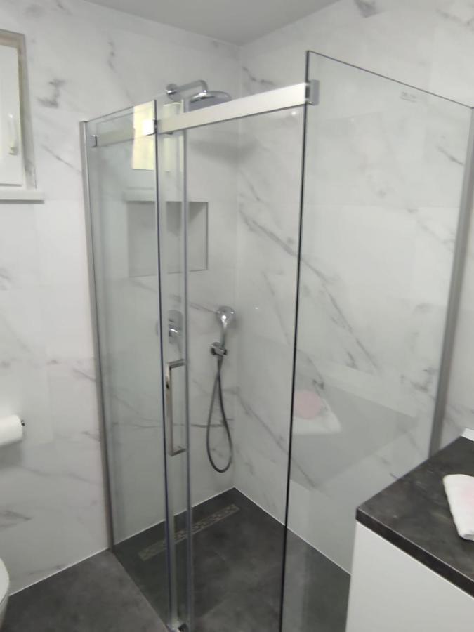 Apartman Koko With Private Jacuzzi Макарська Екстер'єр фото
