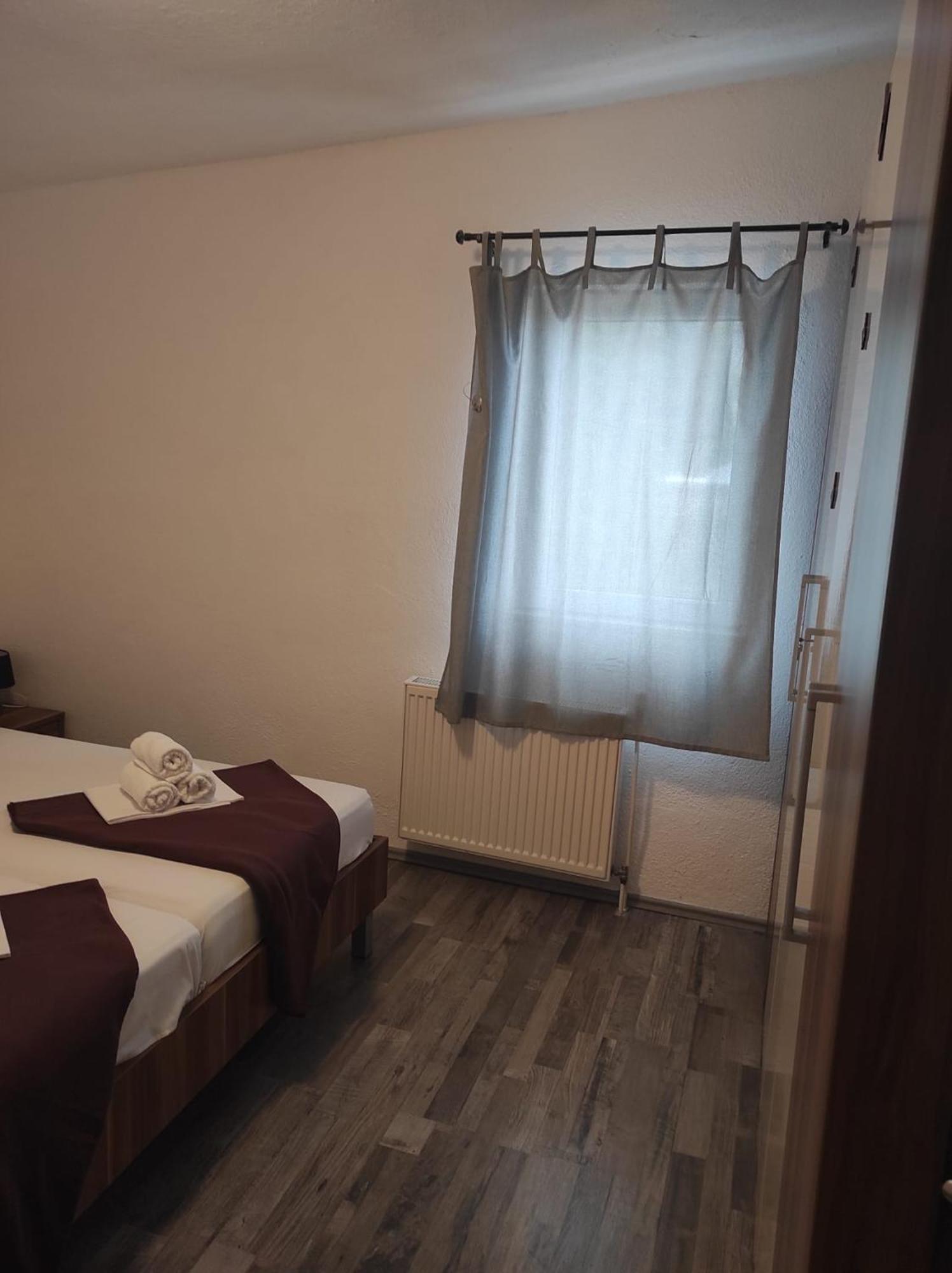 Apartman Koko With Private Jacuzzi Макарська Екстер'єр фото
