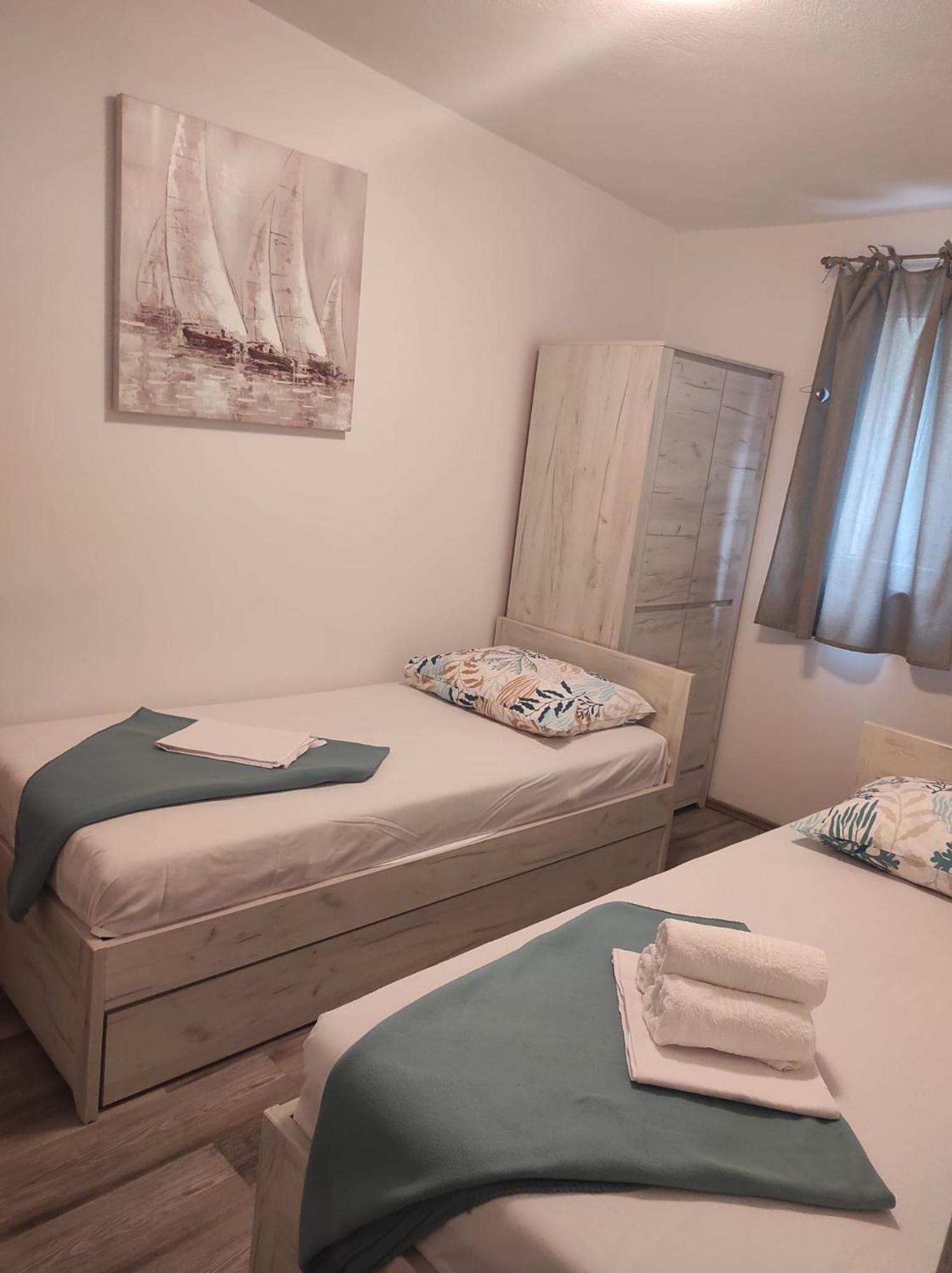 Apartman Koko With Private Jacuzzi Макарська Екстер'єр фото